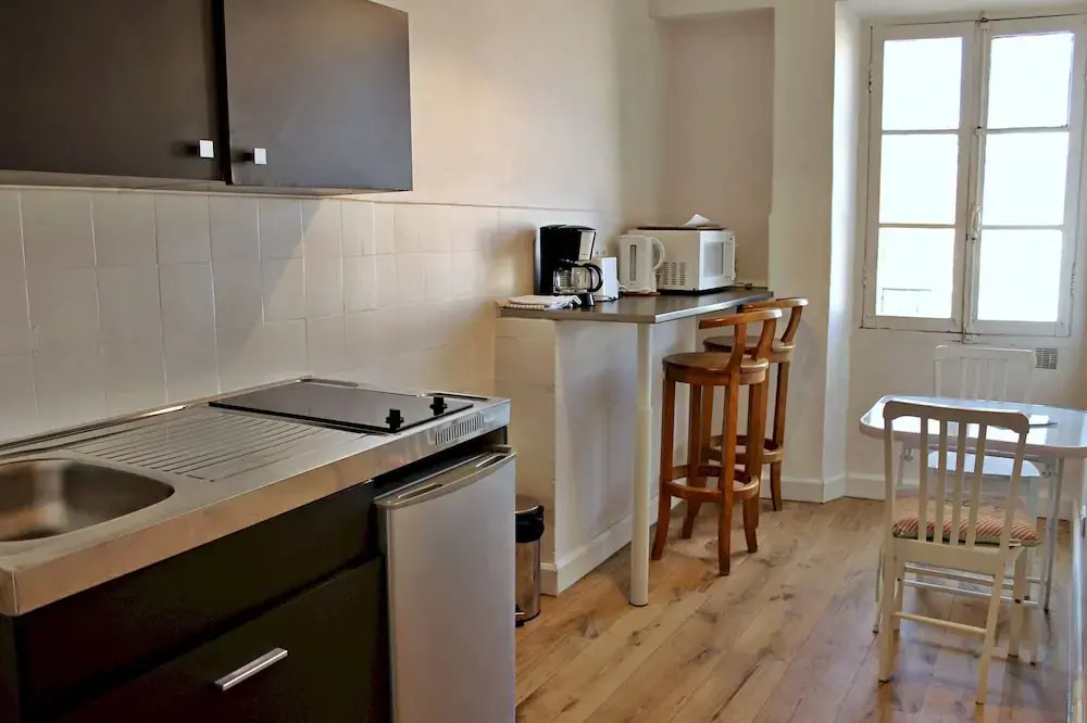 Sunny 1 Bedroom Rue Commandant André