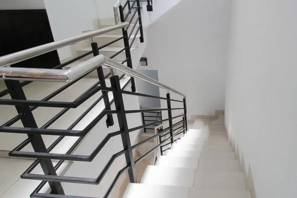 Airy Thamrin Kebon Kacang Sembilan 47 Jakarta