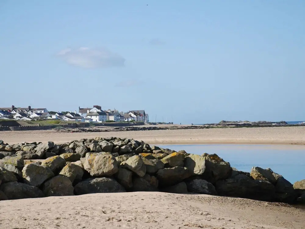 Maelog, 14 Tides Reach