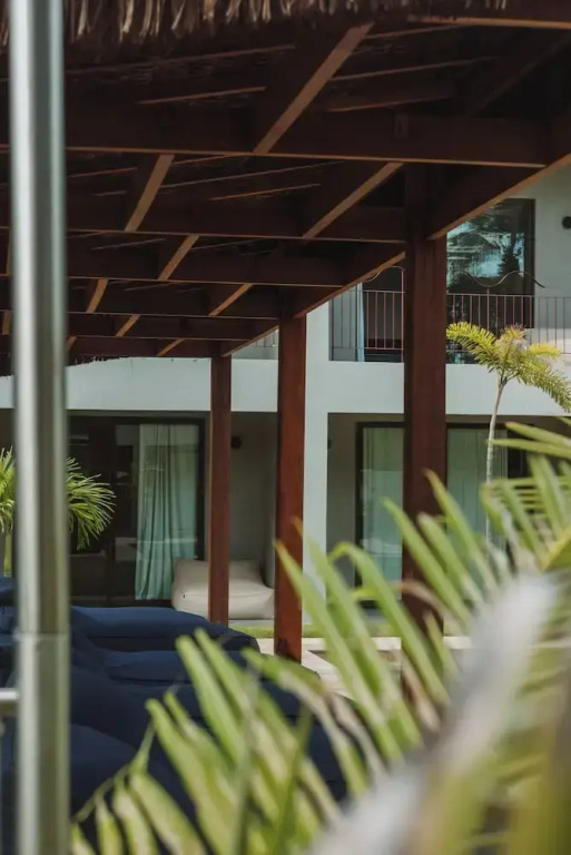Luau Hotel
