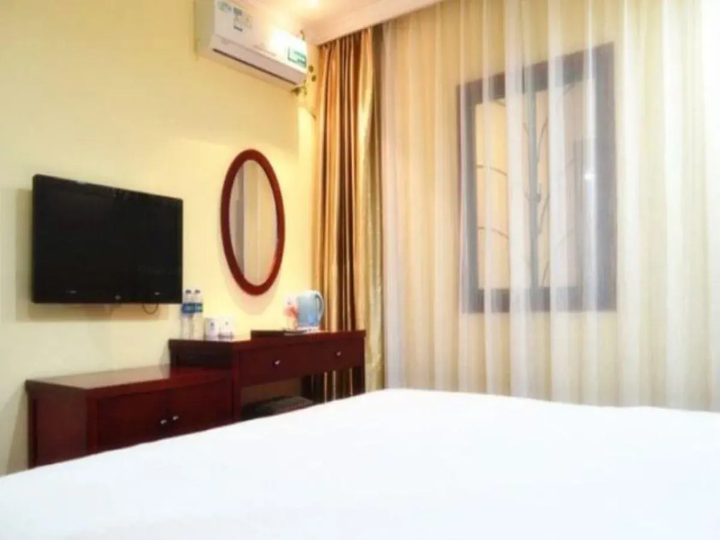 GreenTree Inn Jiangsu Suzhou Kunshan Qiandeng Ancient Town Hotel