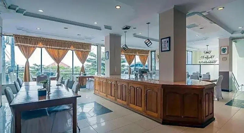 RedDoorz Syariah near Ciledug Station