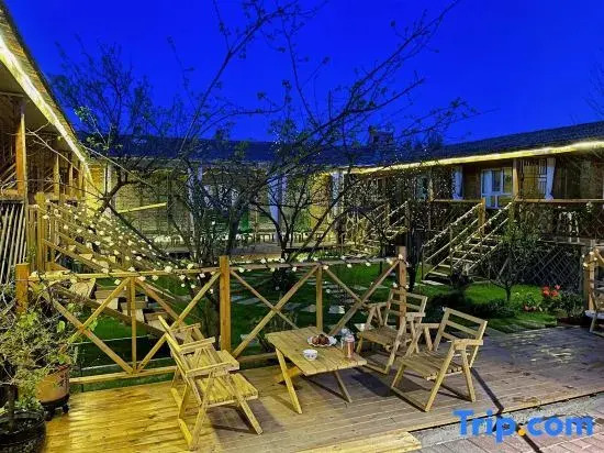 Tukes County Yunian Homestay