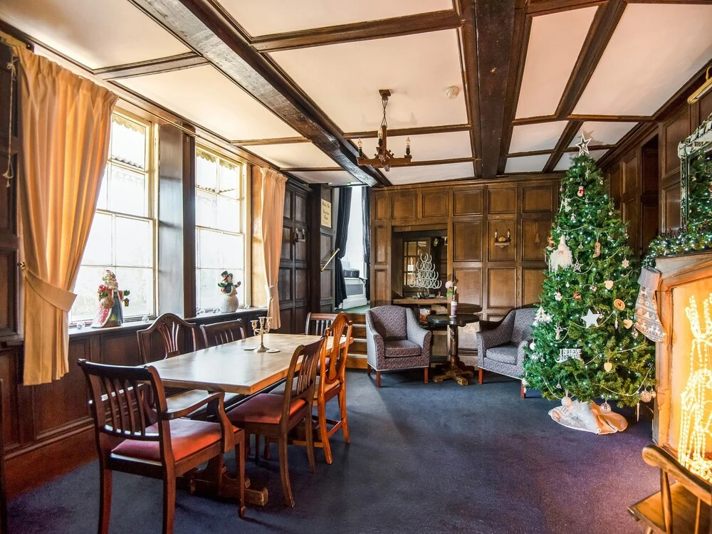 Hardwicke Arms Hotel