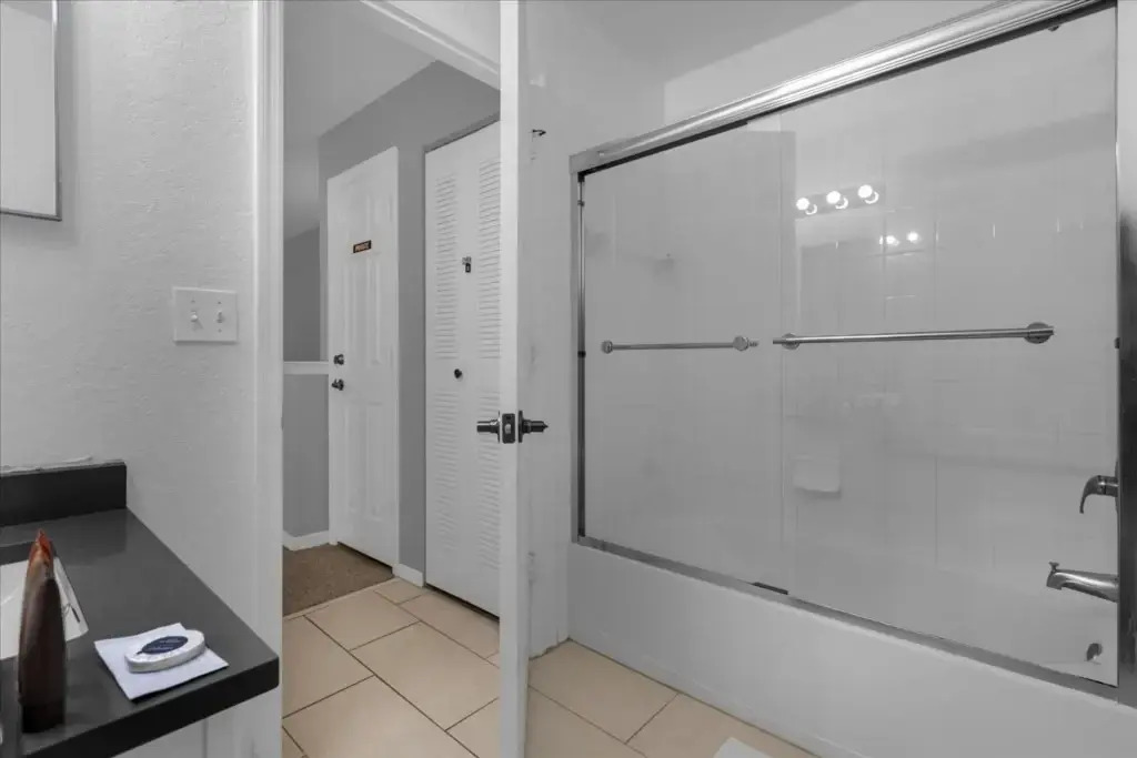3 Bedrooms 2 Bathrooms Seven Dwarfs 10-105 Lc