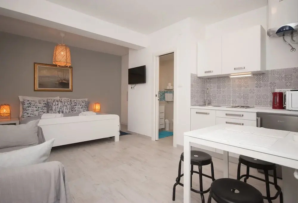 Chic studio Marella