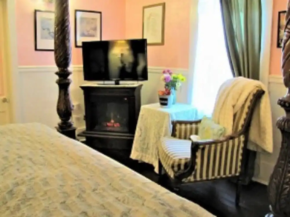 The Olde Mill Inn Bed & Breakfast