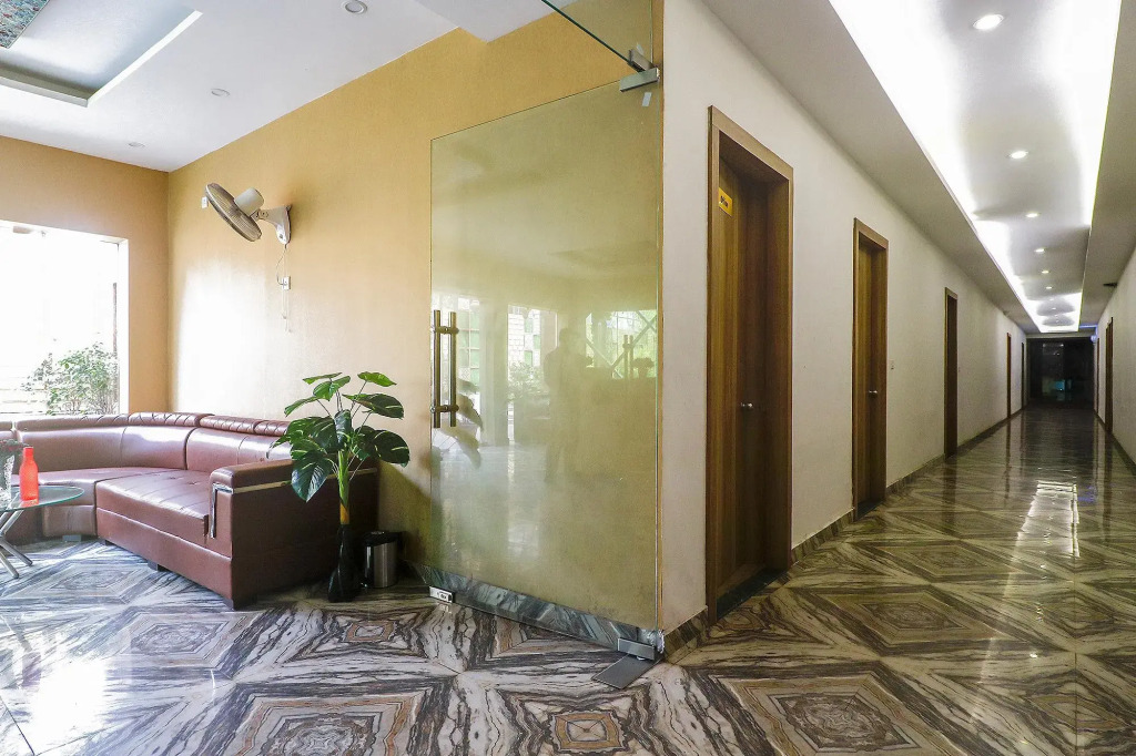 FabHotel Le Gardenia