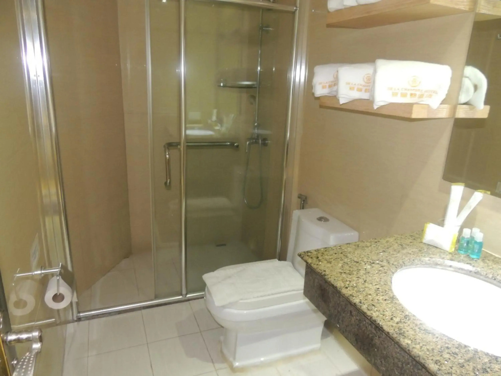 Dela Chambre Hotel