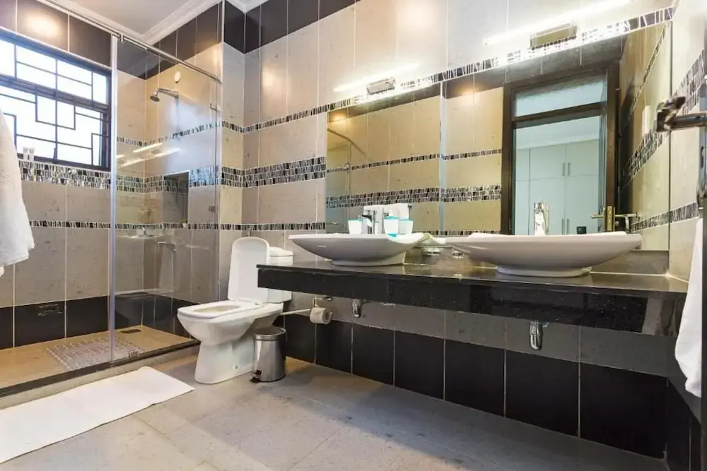 Lancaster Luxury Suites by Edmor Suites
