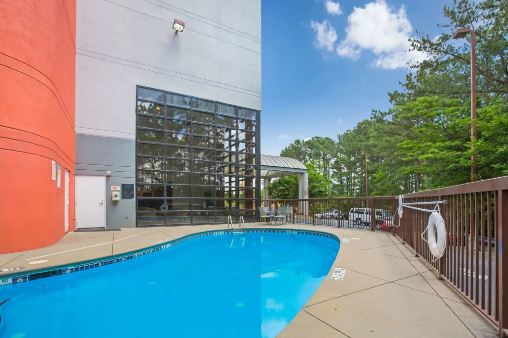 Budgetel Inns & Suites - Atlanta Galleria Stadium