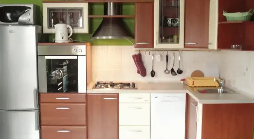 Green House Apartment