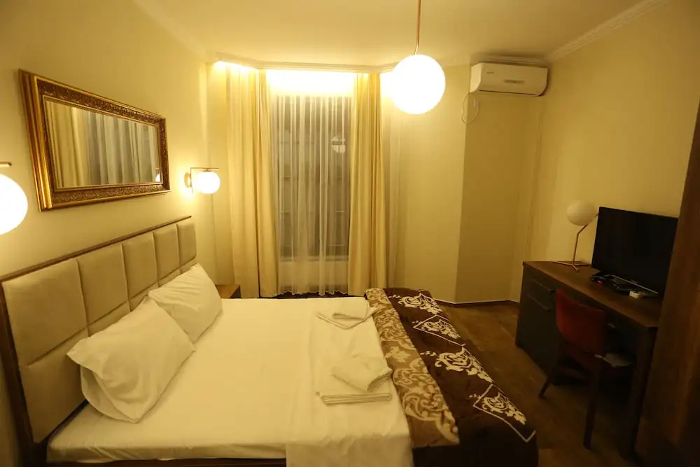 Saray Hotel