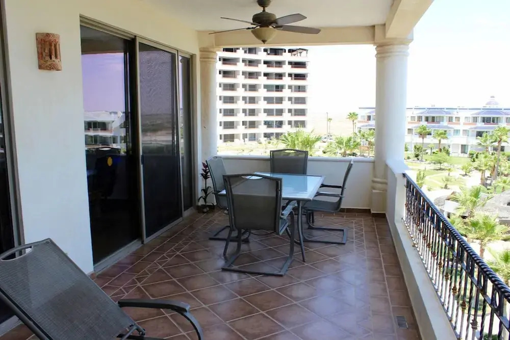 Casa Blanca 2BR CC 405-v by Casago