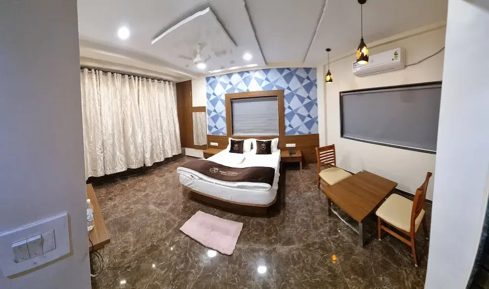 Hotel Abhijeet Executive