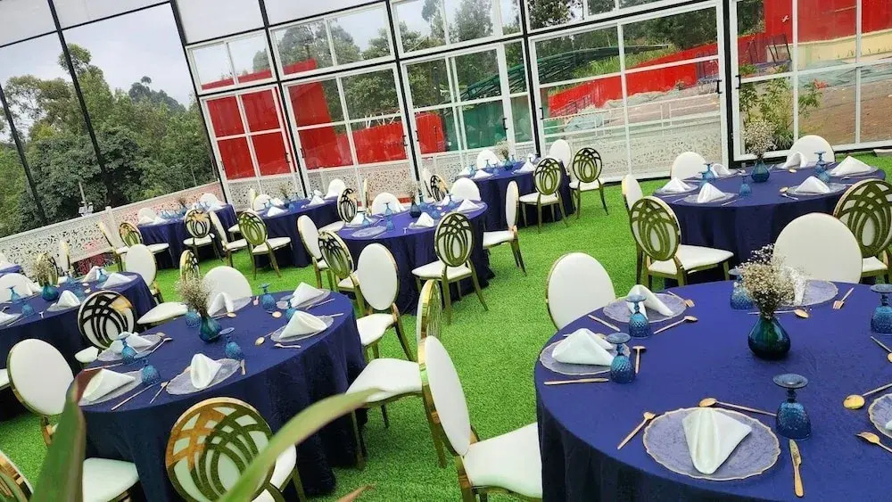 derby place lounge