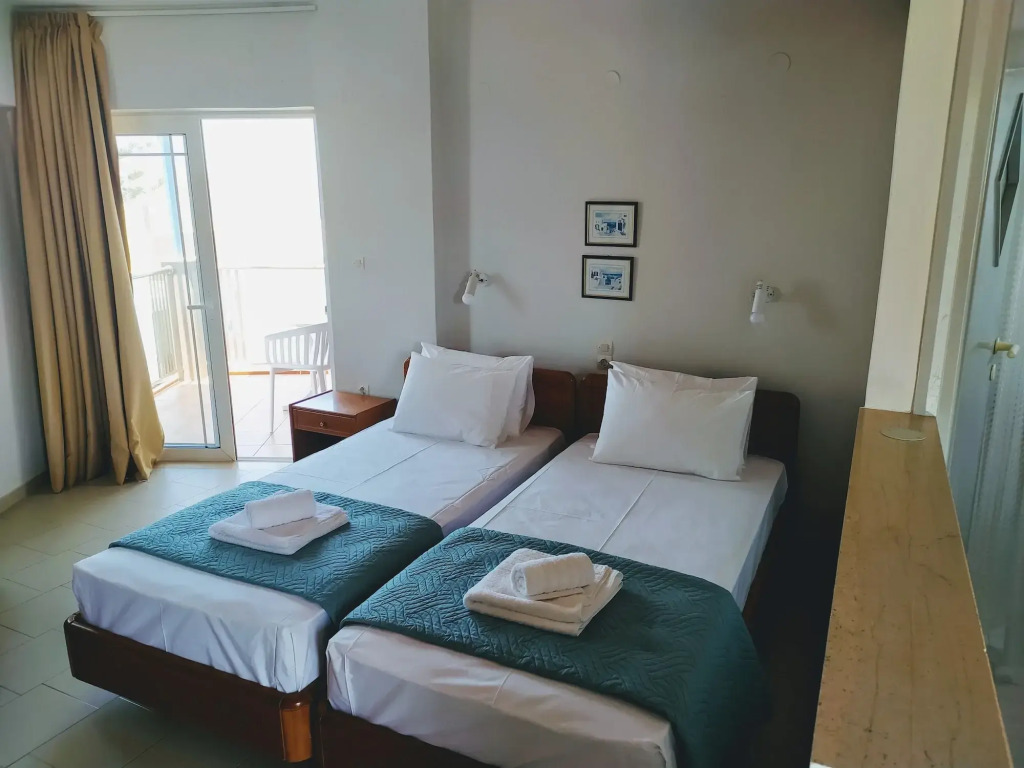 Girogiali beach hotel