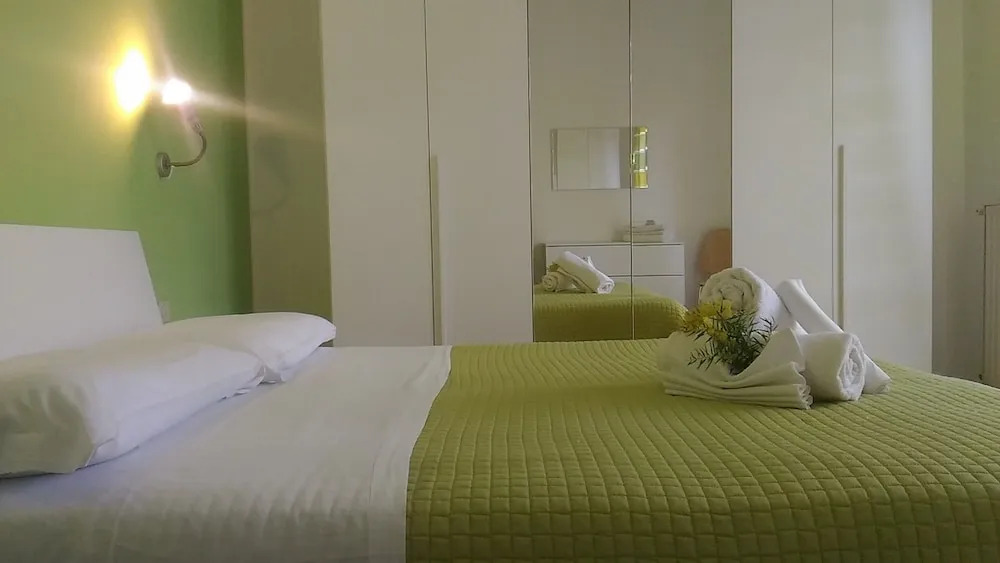 Riviera Suite Apartments