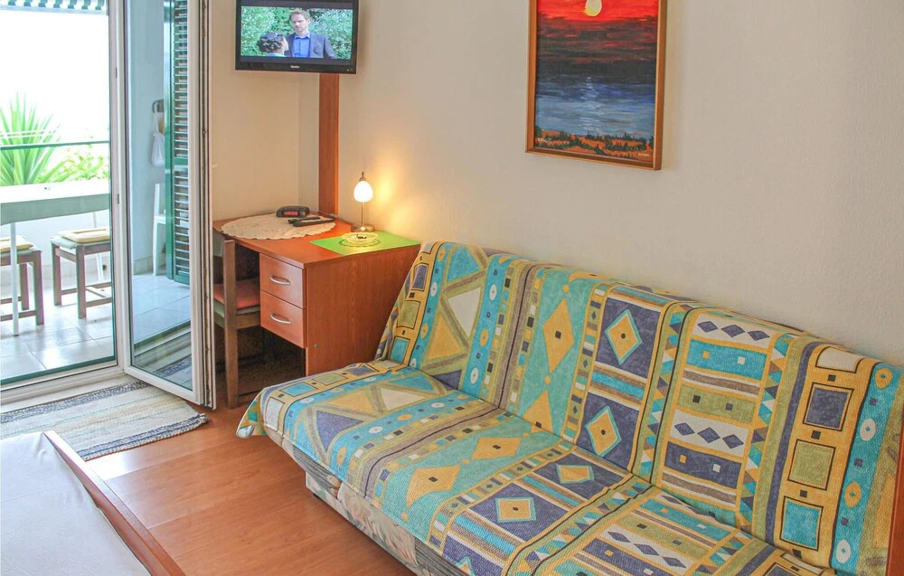 Stunning Apartment in Podgora With 1 Bedrooms and Wifi