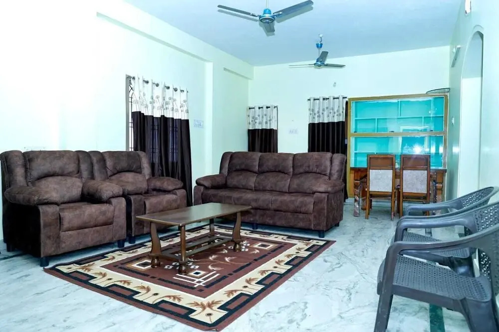 VIC Homestay by pickurstay Hotels