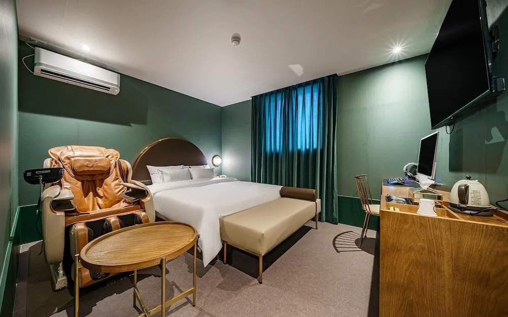 Flex 9 Hotel