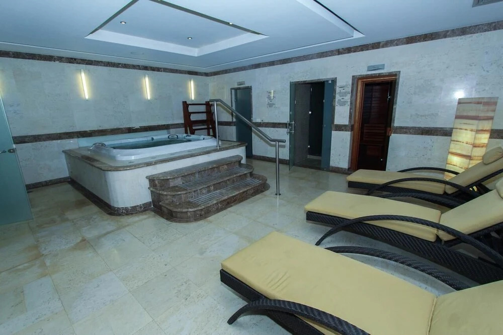 Luxury Apartment in Marina Vallarta-garden