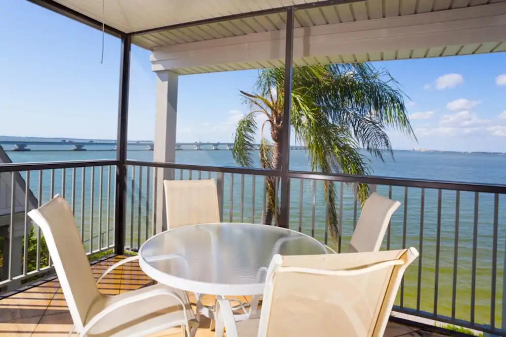 Mariner Point 1083