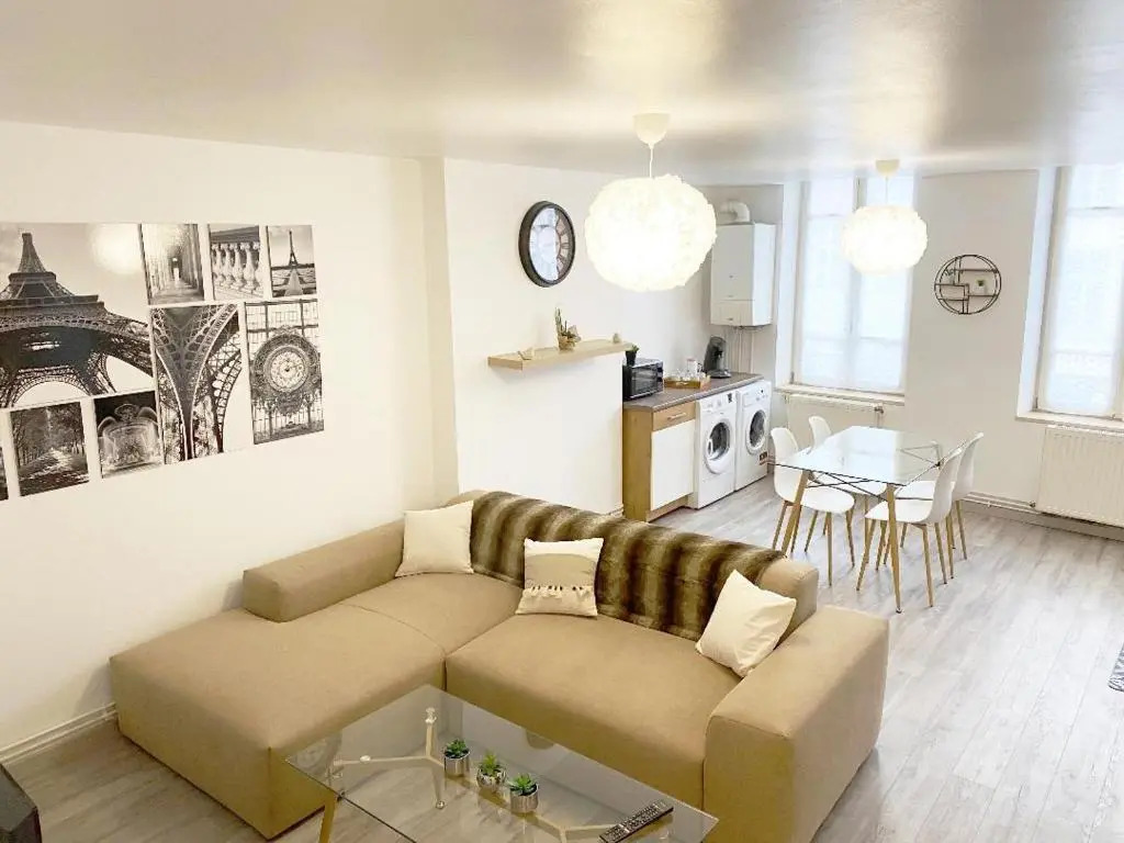 APPARTEMENT CHALEUREUX Wifi et parking gratuit