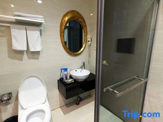 198 Business Hotel