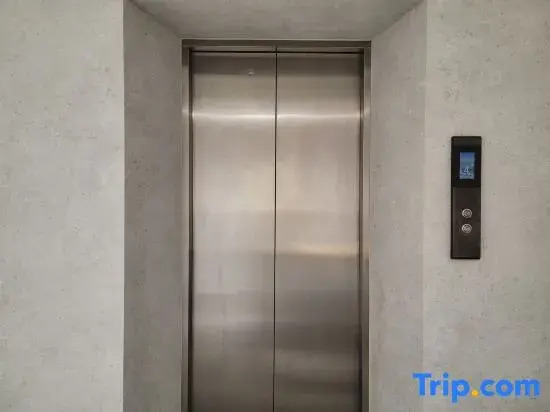 Q Space Sathorn - Narathiwas 18