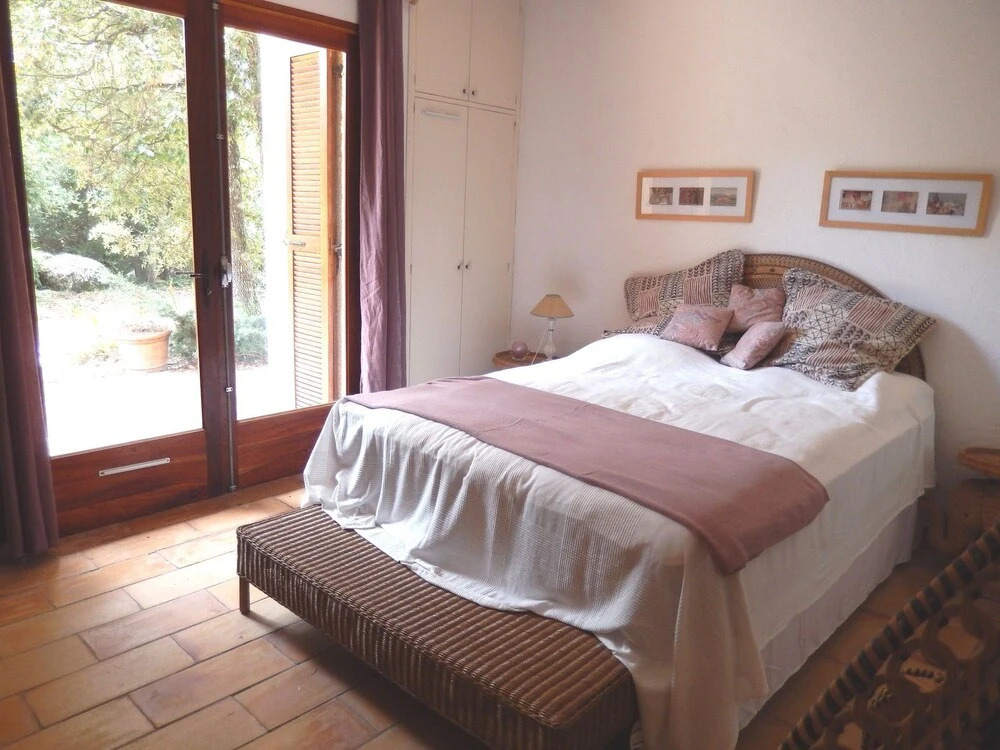 Villa With 5 Bedrooms in Lecci, With Wonderful sea View, Enclosed Gard