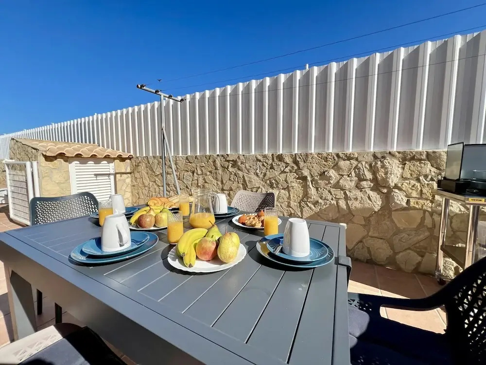 Pera Stylish Villa With Pool by Homing