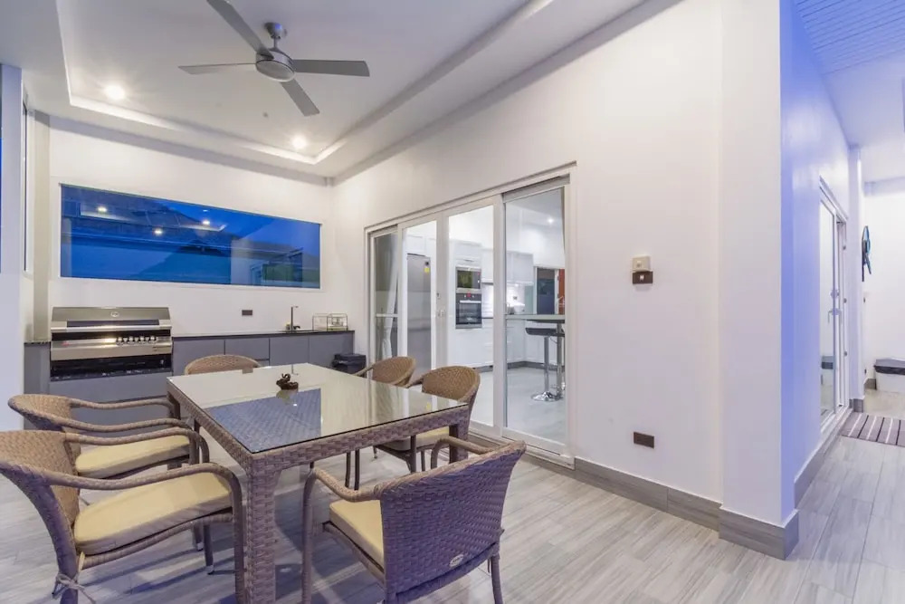 Tropical 3 Bedroom Pool Villa MP75