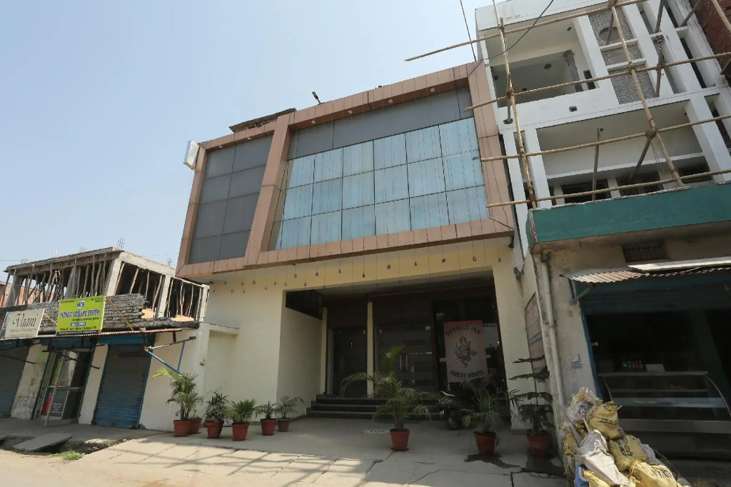 OYO 35782 Sunrise Inn Guest House