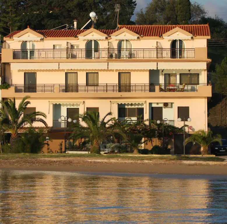 Zois Sea View Apartments in Lixouri
