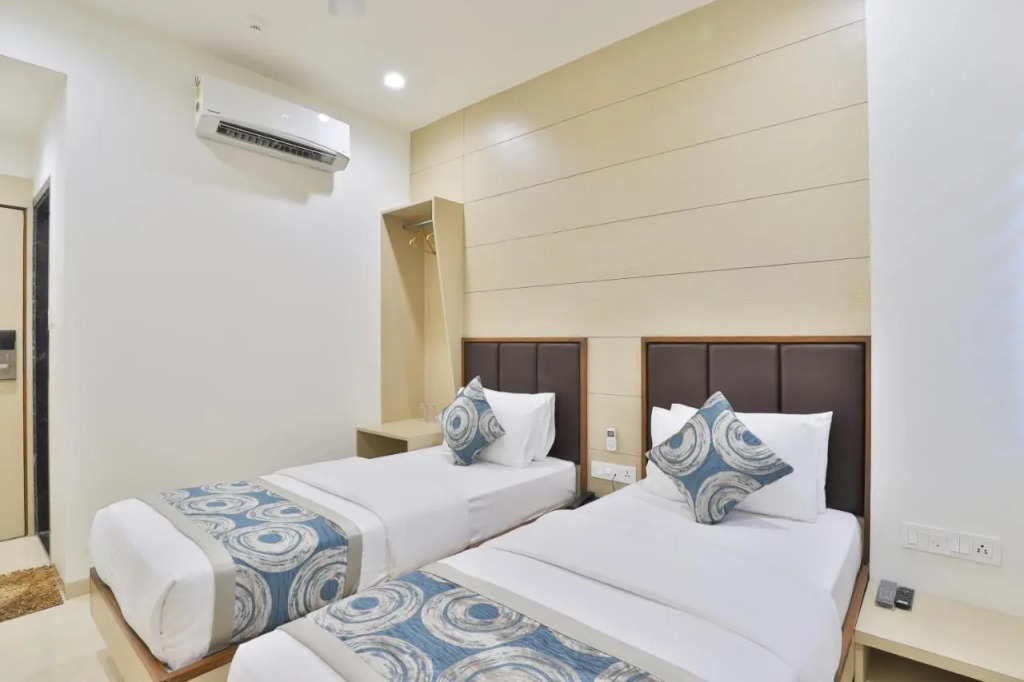 HOTEL SURAT