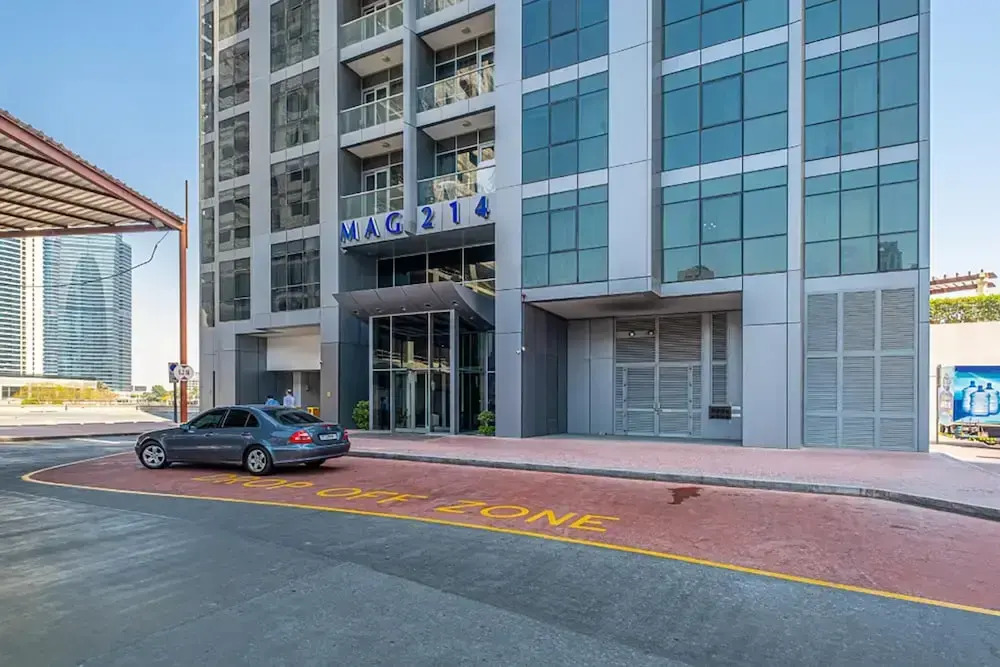 MAG 214 Tower 1 by LUX Holiday Home
