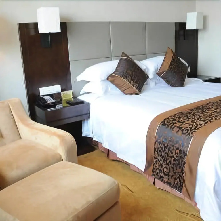 Champs Elysees Hotel (Haining Leather City Store)