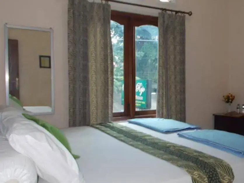 Omah Rojo Family Guest House