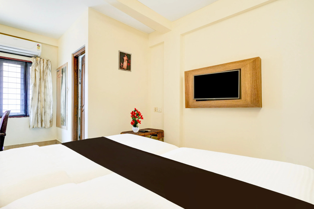 OYO 3633 Nanda Inn
