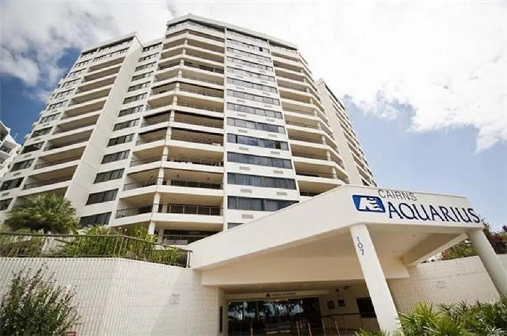 Cairns Ocean View Apartment