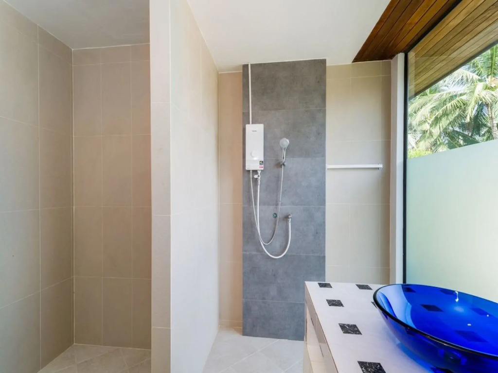2 Bedroom Beach Front Apartment A2 Lamai