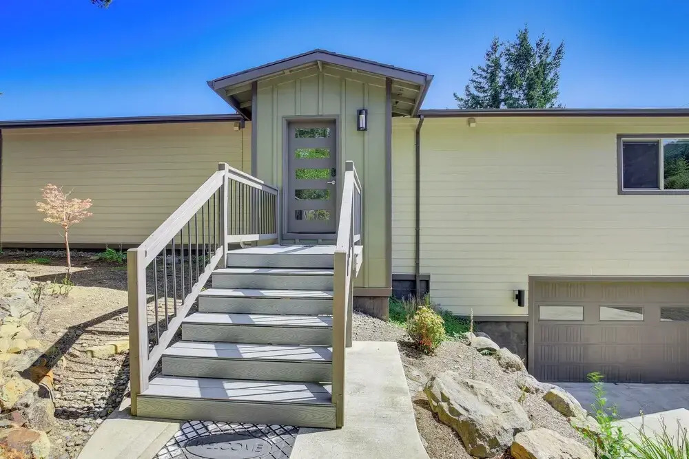 'gorge Retreat' - Modern Carson Home w/ Mtn Views!