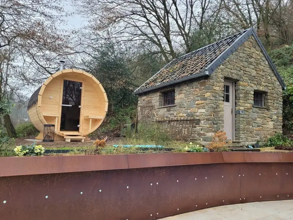 Holiday home with sauna and swimming pool