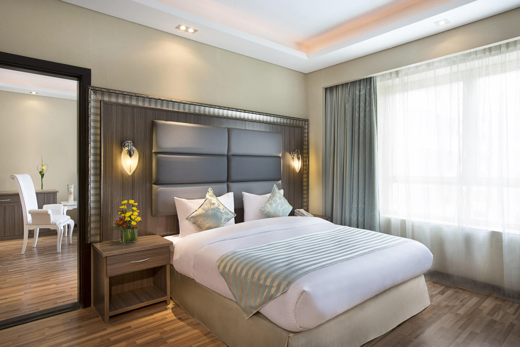 Отель Pearl Swiss Hotel