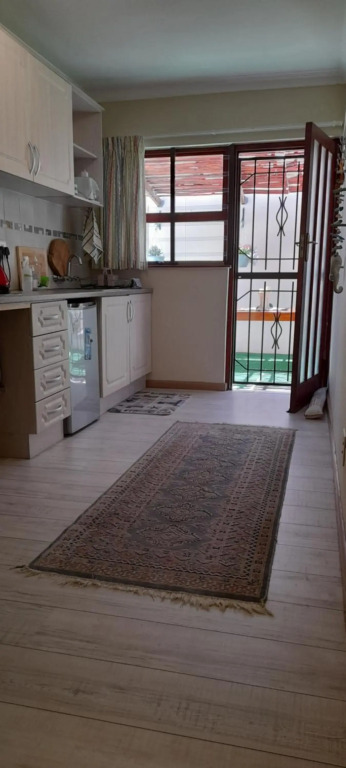 Barlinka lane Selfcatering flatlet , Somerset West
