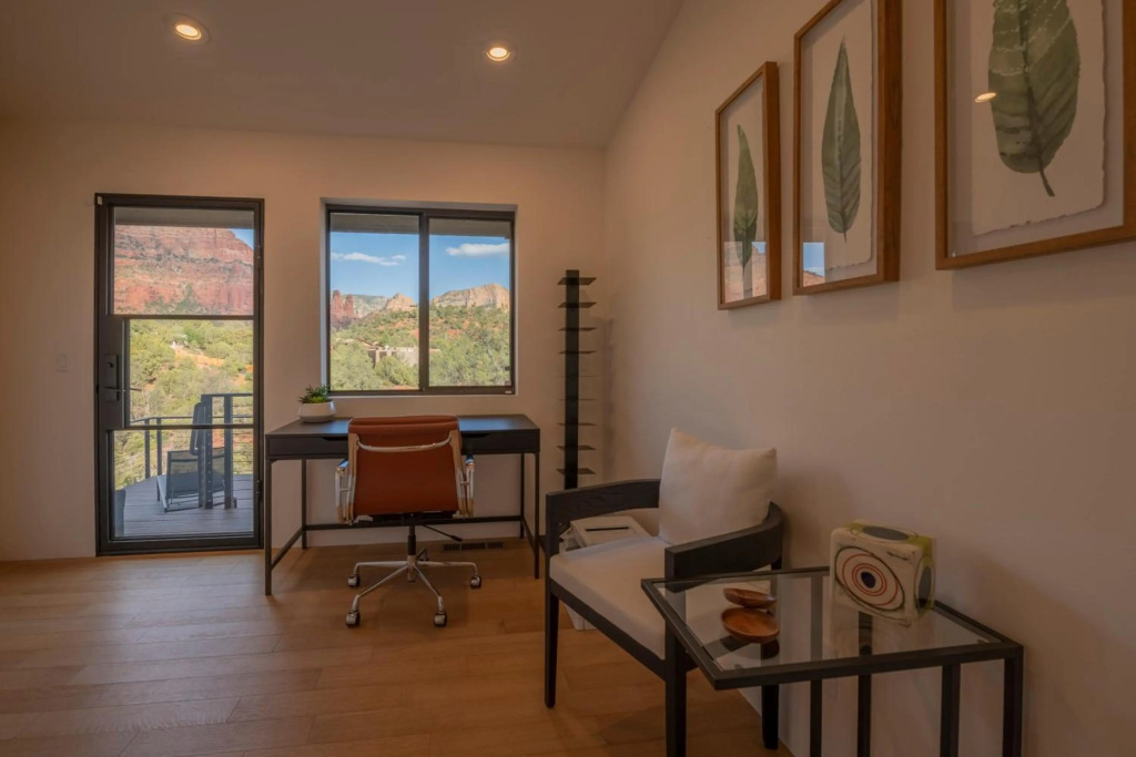 Sedona Red Rock Paradise Amazing Views and Hot Tub