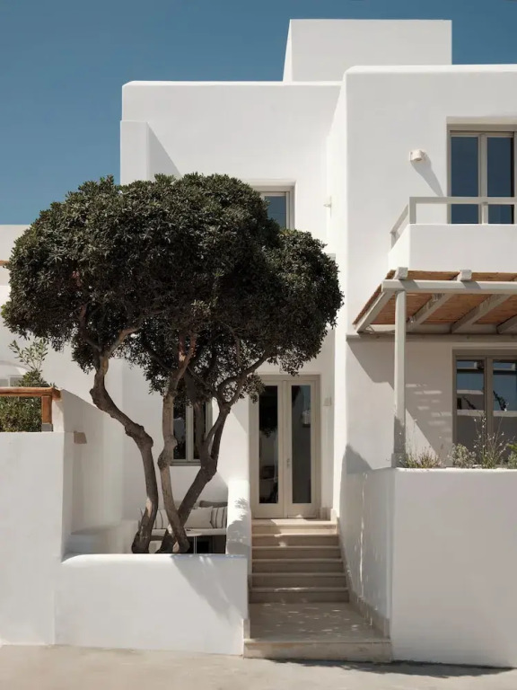 Akria Seaside Suites