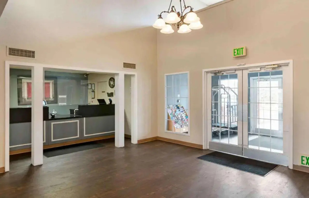 Homestead Studio Suites - Kansas City - Airport