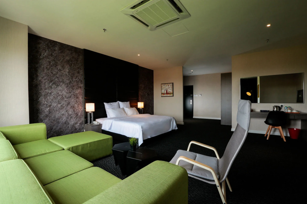 Lax Boutique Hotel